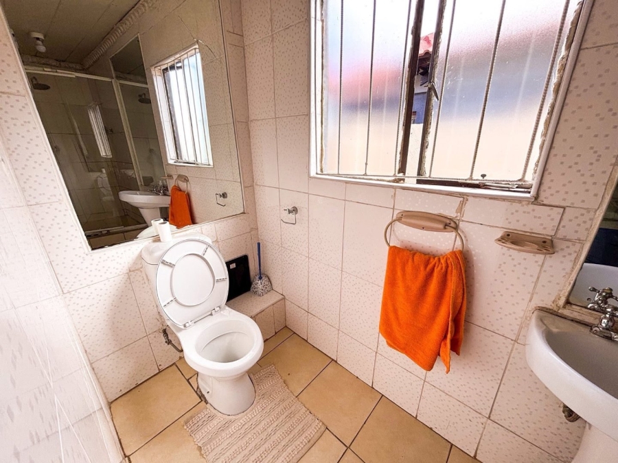 4 Bedroom Property for Sale in Dawn Park Gauteng