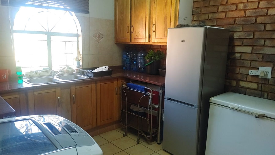 3 Bedroom Property for Sale in Heatherdale AH Gauteng