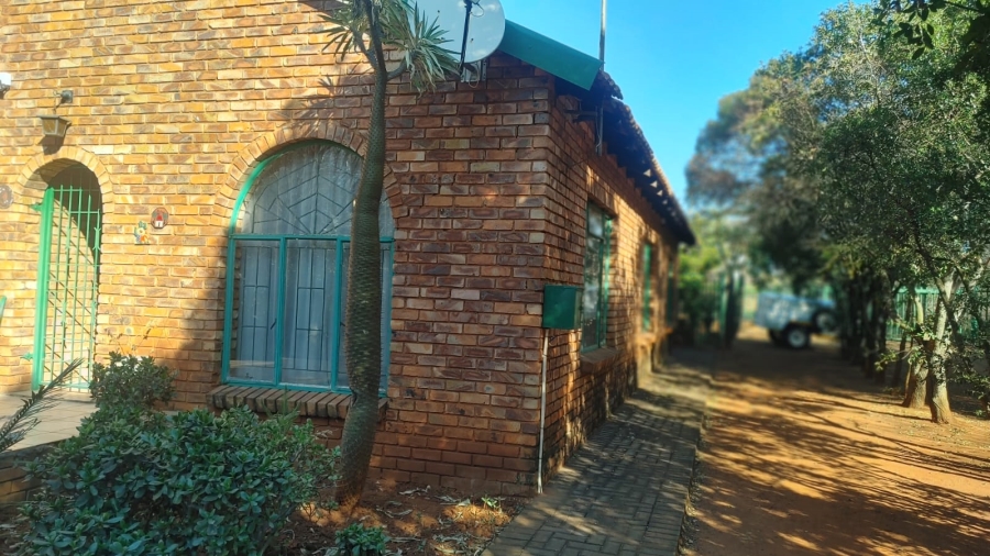 3 Bedroom Property for Sale in Heatherdale AH Gauteng