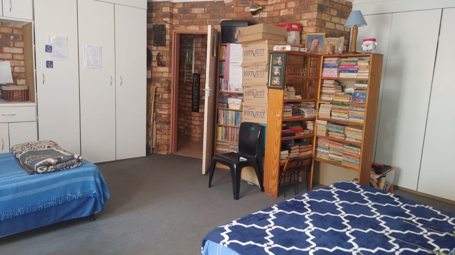 3 Bedroom Property for Sale in Heatherdale AH Gauteng