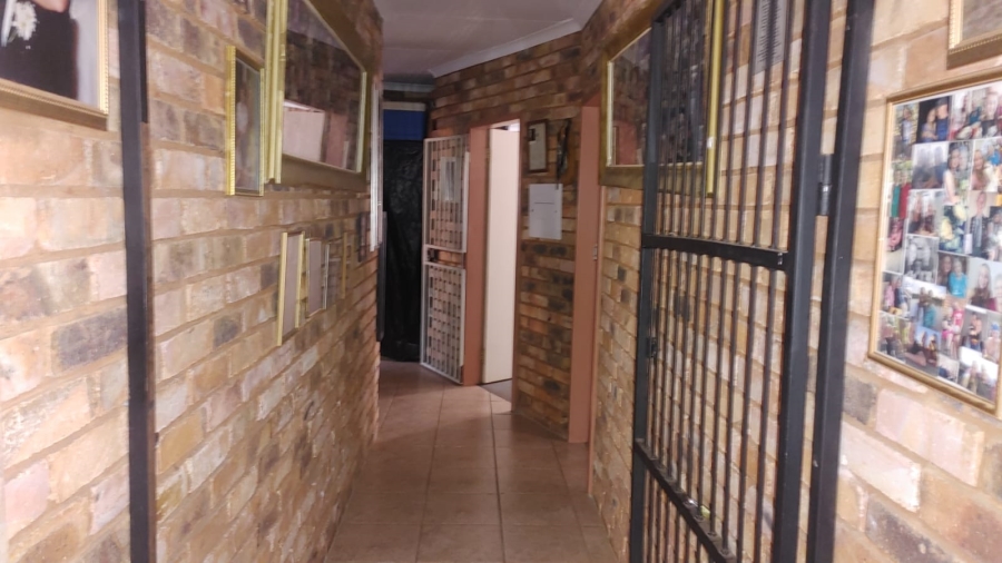 3 Bedroom Property for Sale in Heatherdale AH Gauteng