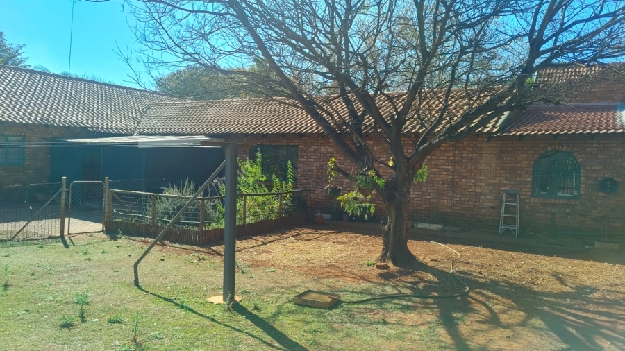 3 Bedroom Property for Sale in Heatherdale AH Gauteng