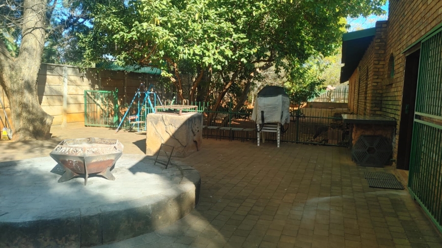 3 Bedroom Property for Sale in Heatherdale AH Gauteng