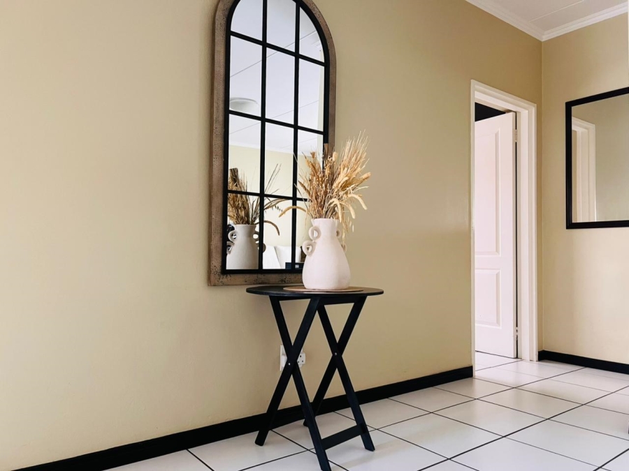 To Let 3 Bedroom Property for Rent in Greenstone Hill Gauteng