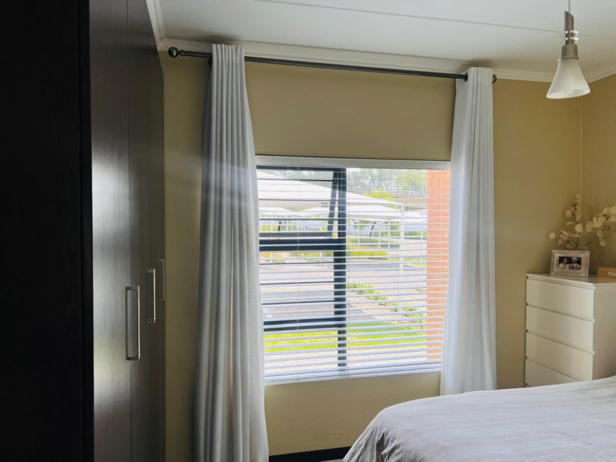 To Let 3 Bedroom Property for Rent in Greenstone Hill Gauteng