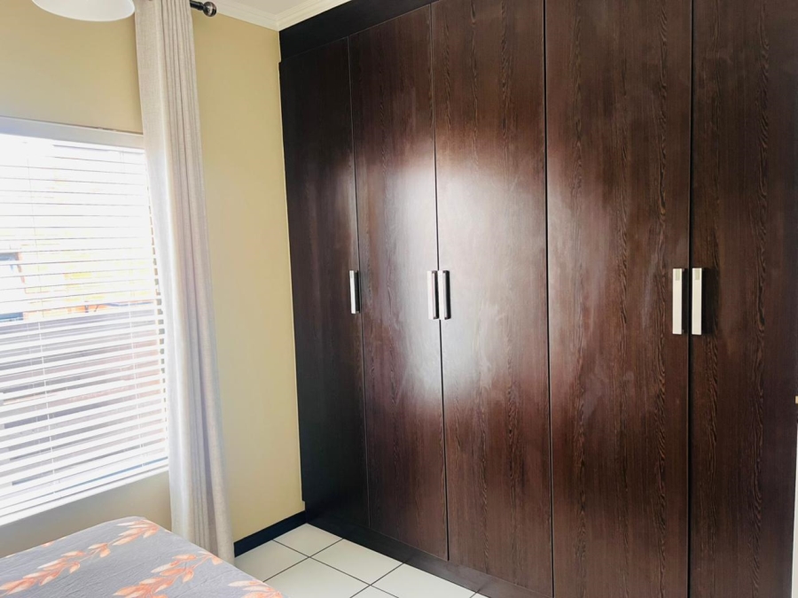 To Let 3 Bedroom Property for Rent in Greenstone Hill Gauteng