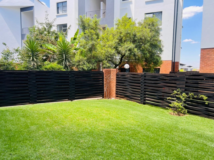 To Let 3 Bedroom Property for Rent in Greenstone Hill Gauteng