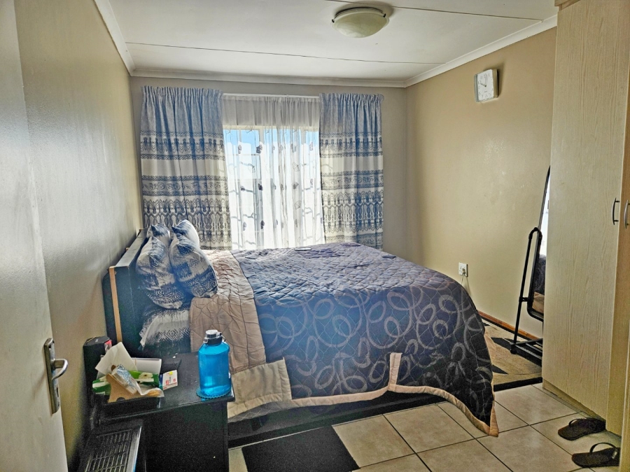 2 Bedroom Property for Sale in Terenure Gauteng