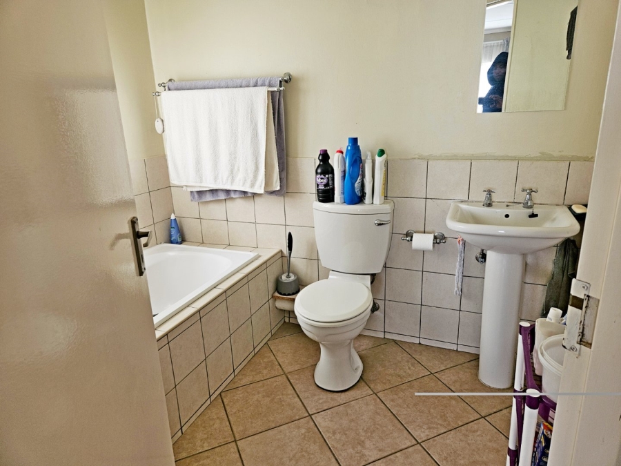 2 Bedroom Property for Sale in Terenure Gauteng
