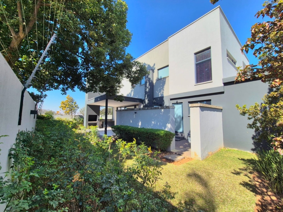 3 Bedroom Property for Sale in Waterkloof Heights Gauteng