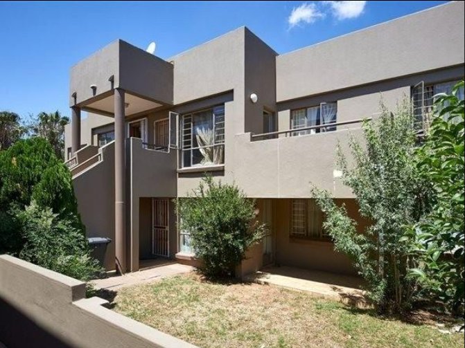 3 Bedroom Property for Sale in Vorna Valley Gauteng