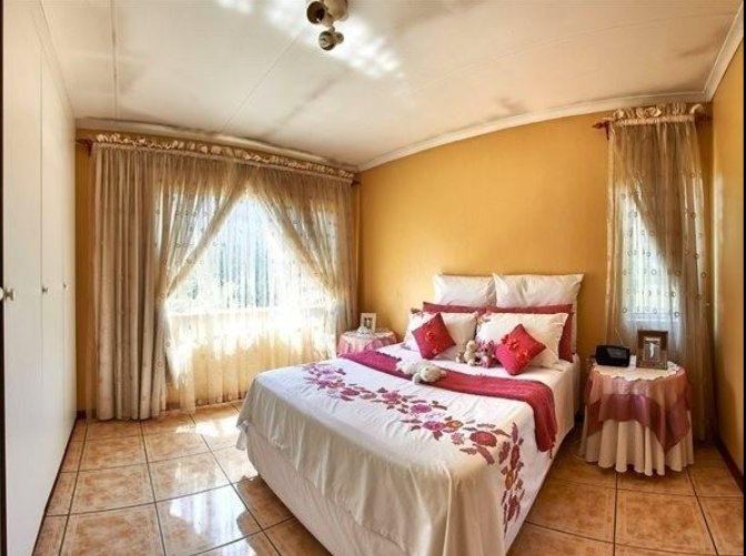 3 Bedroom Property for Sale in Vorna Valley Gauteng
