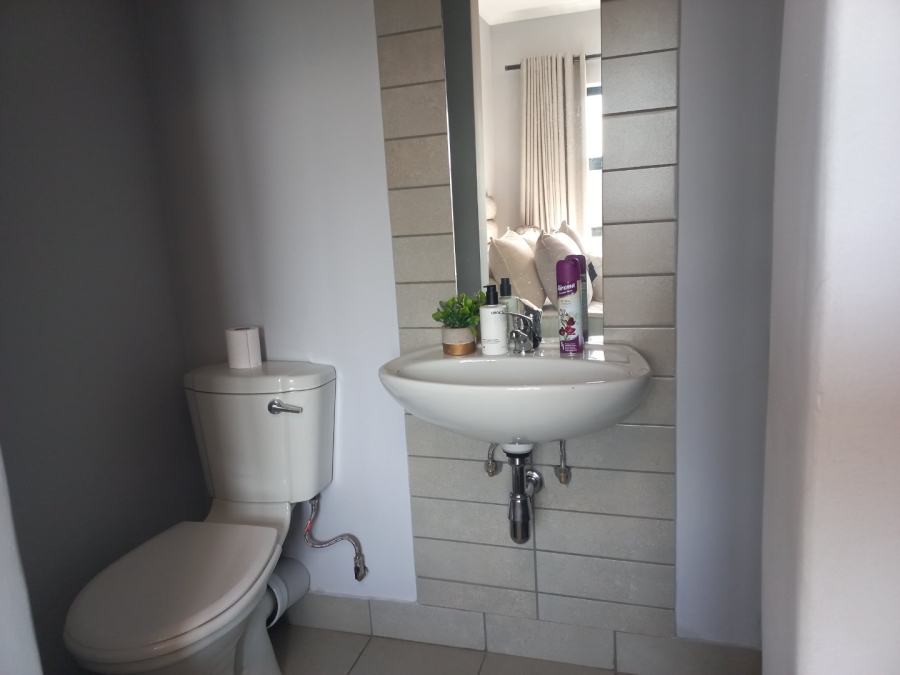 2 Bedroom Property for Sale in Annlin Gauteng