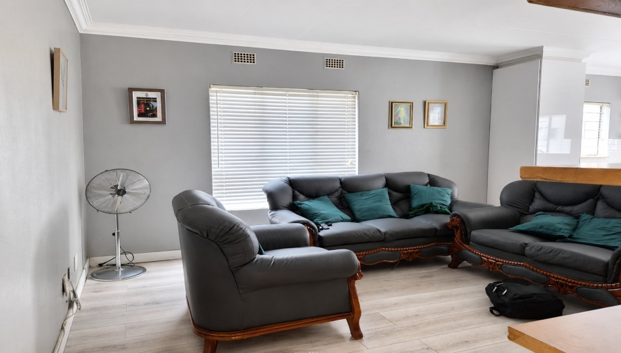  Bedroom Property for Sale in Jabulani Gauteng