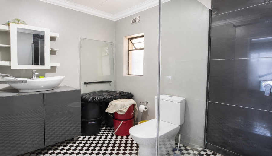  Bedroom Property for Sale in Jabulani Gauteng
