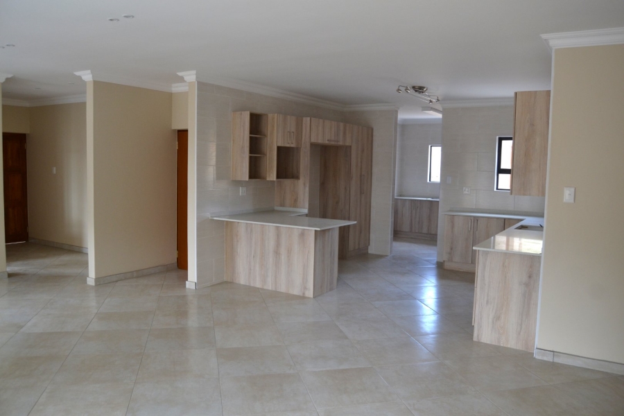 3 Bedroom Property for Sale in Thatchfield Hills Gauteng
