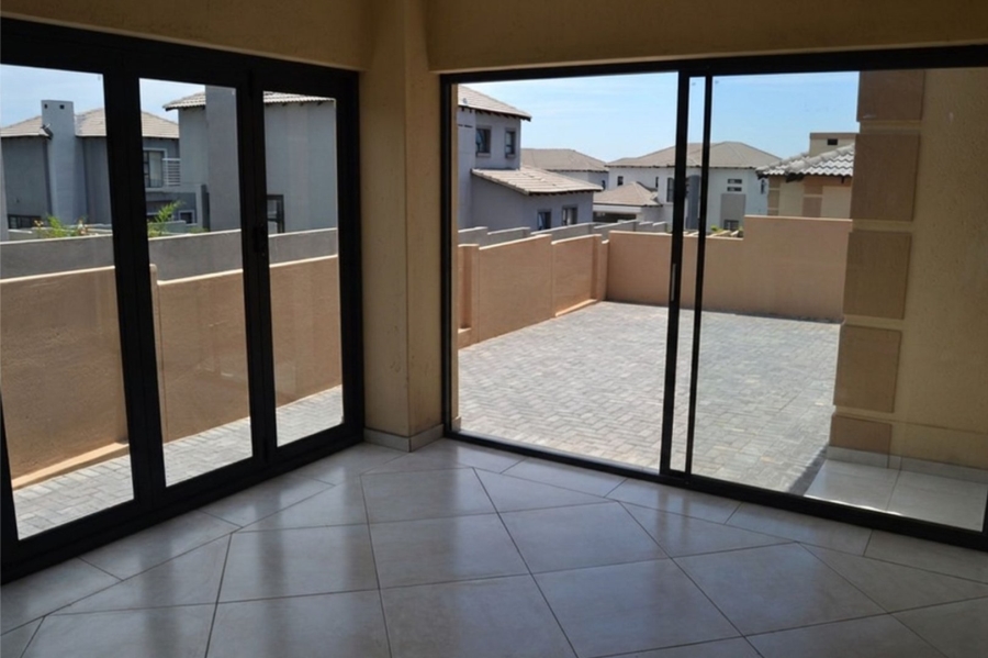 3 Bedroom Property for Sale in Thatchfield Hills Gauteng