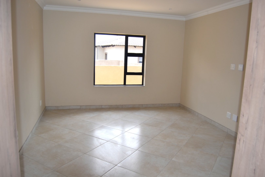 3 Bedroom Property for Sale in Thatchfield Hills Gauteng