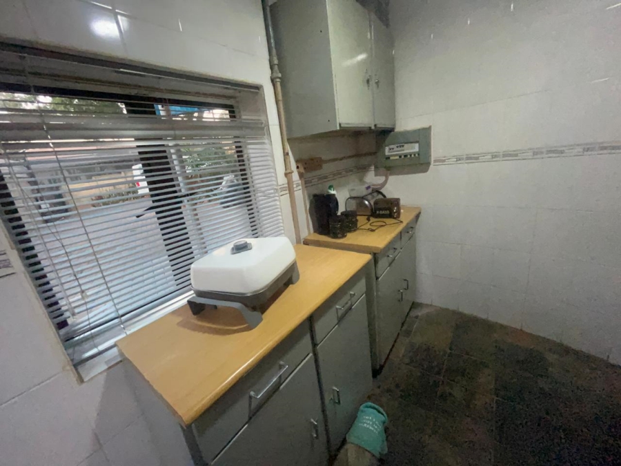 To Let 1 Bedroom Property for Rent in Florauna Gauteng