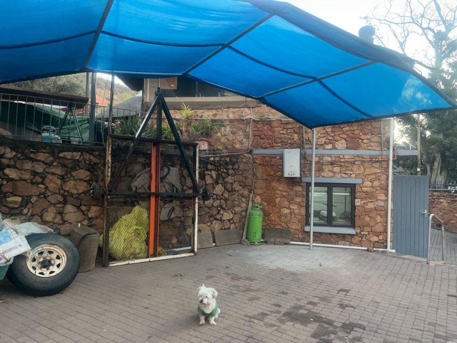 To Let 1 Bedroom Property for Rent in Florauna Gauteng