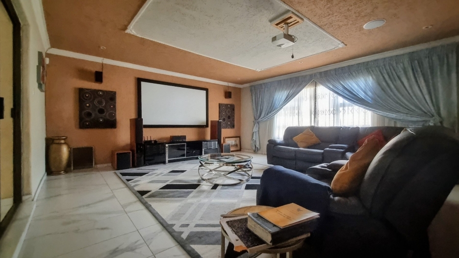 3 Bedroom Property for Sale in Sonland Park Gauteng