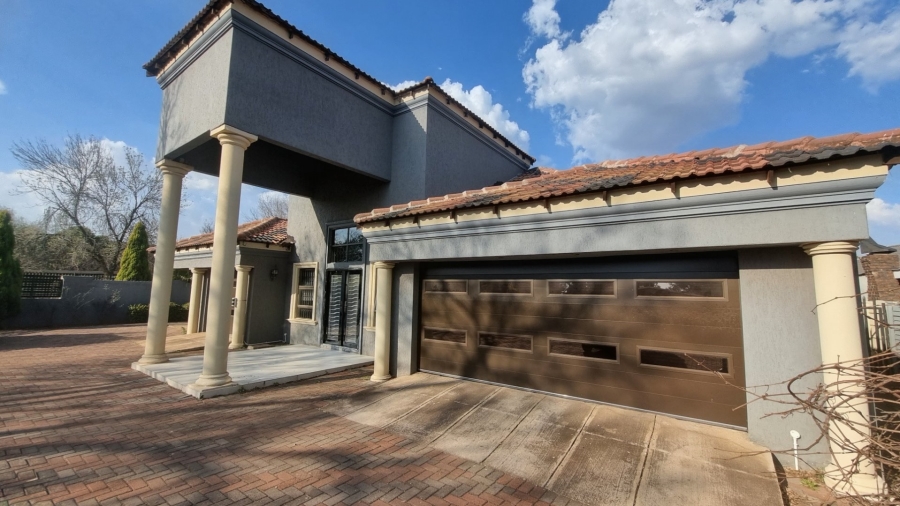 3 Bedroom Property for Sale in Sonland Park Gauteng