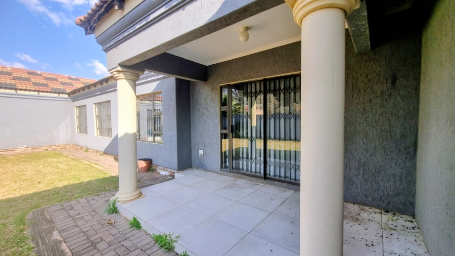 3 Bedroom Property for Sale in Sonland Park Gauteng