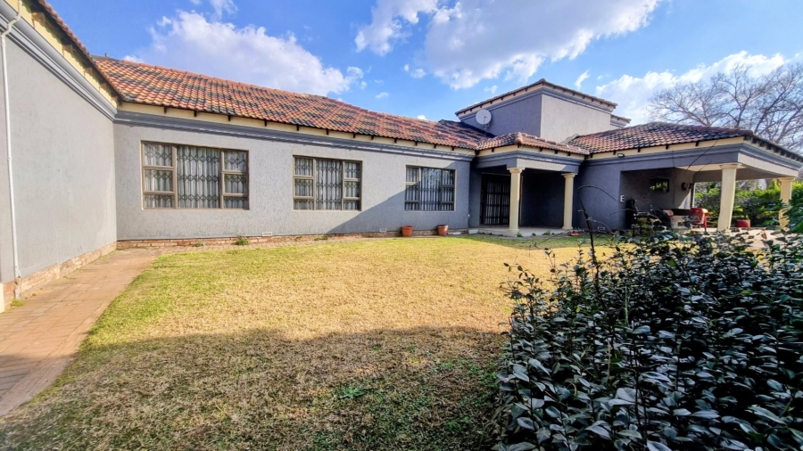 3 Bedroom Property for Sale in Sonland Park Gauteng