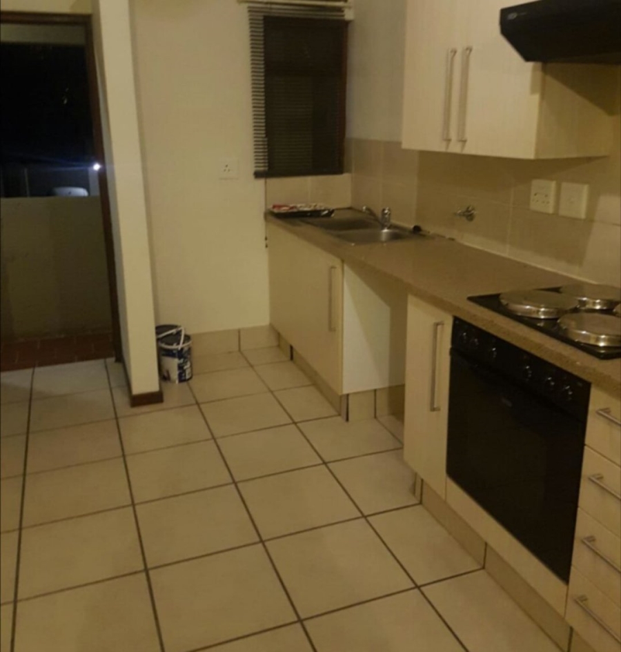 To Let 1 Bedroom Property for Rent in Lonehill Gauteng