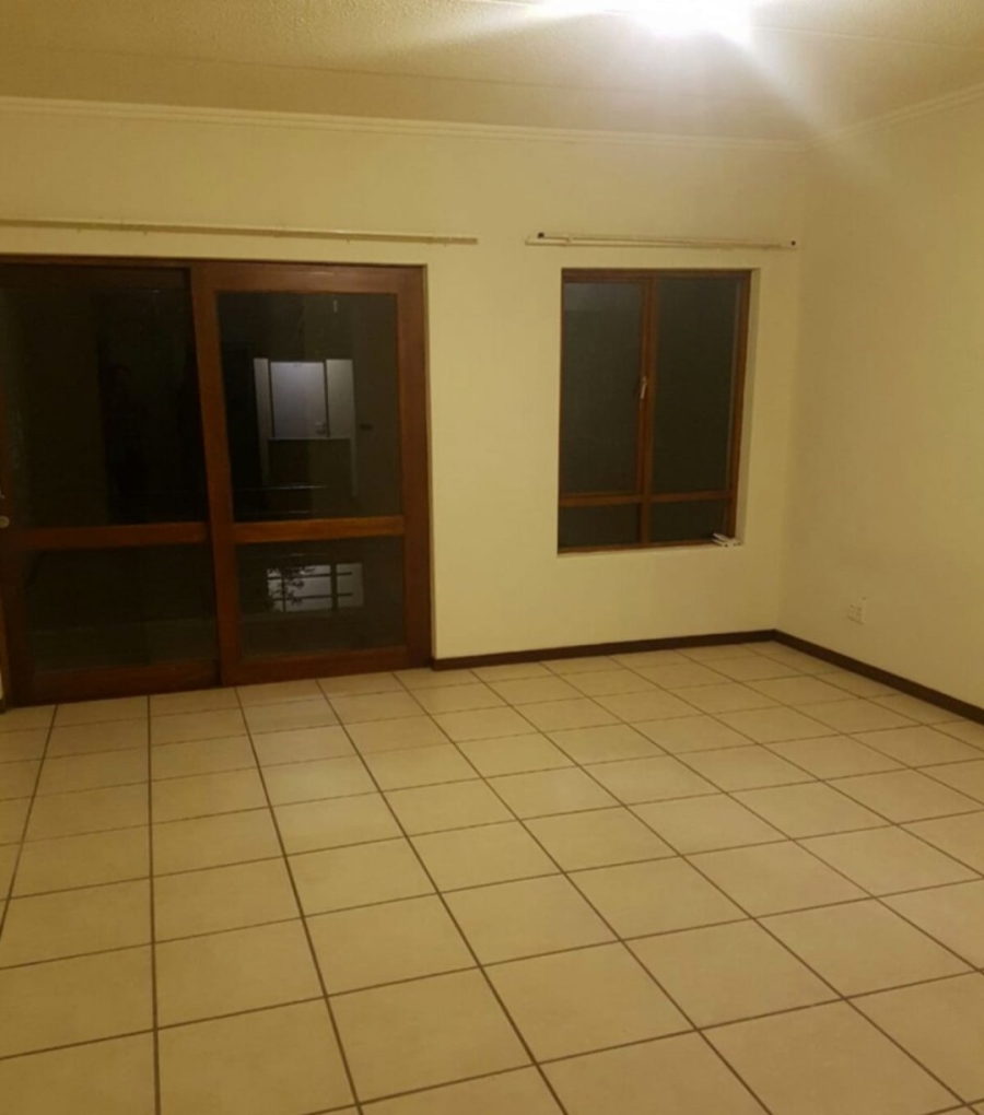 To Let 1 Bedroom Property for Rent in Lonehill Gauteng