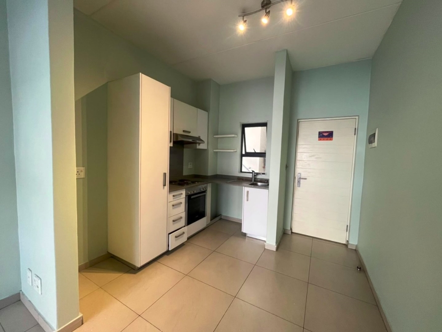 To Let 2 Bedroom Property for Rent in North Riding Gauteng