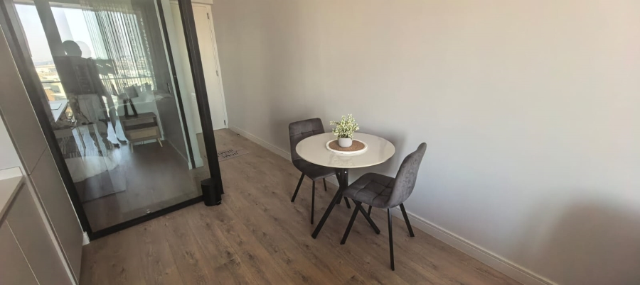 1 Bedroom Property for Sale in Waterfall Gauteng