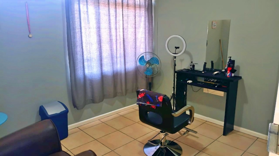 2 Bedroom Property for Sale in Kilner Park Gauteng