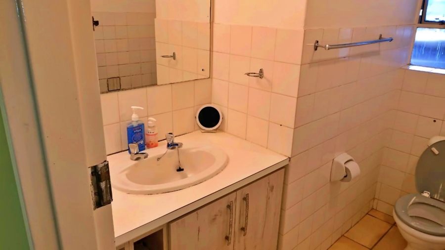 2 Bedroom Property for Sale in Kilner Park Gauteng
