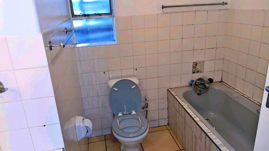 2 Bedroom Property for Sale in Kilner Park Gauteng