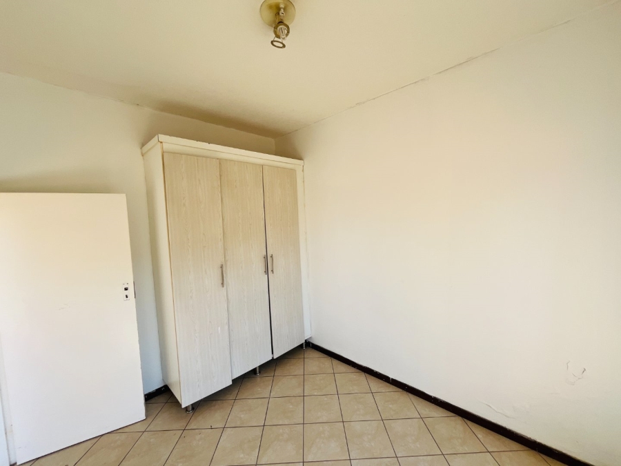 2 Bedroom Property for Sale in Erand Gardens Gauteng