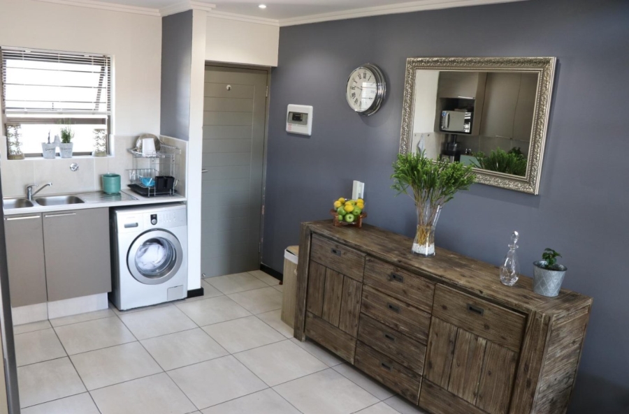 2 Bedroom Property for Sale in Lonehill Gauteng