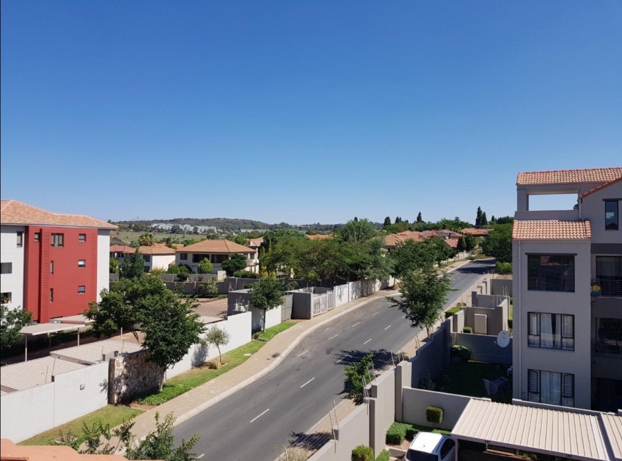 2 Bedroom Property for Sale in Lonehill Gauteng