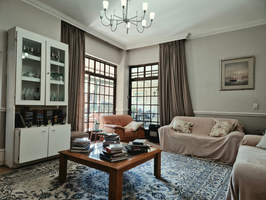  Bedroom Property for Sale in Nieuw Muckleneuk Gauteng