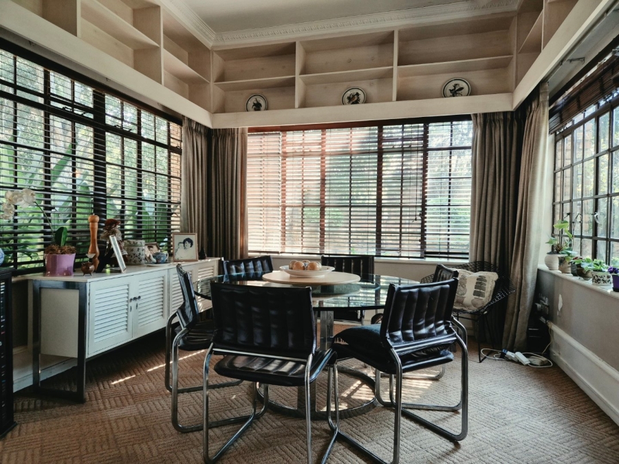  Bedroom Property for Sale in Nieuw Muckleneuk Gauteng