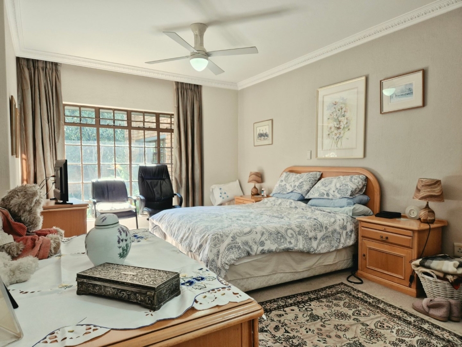  Bedroom Property for Sale in Nieuw Muckleneuk Gauteng