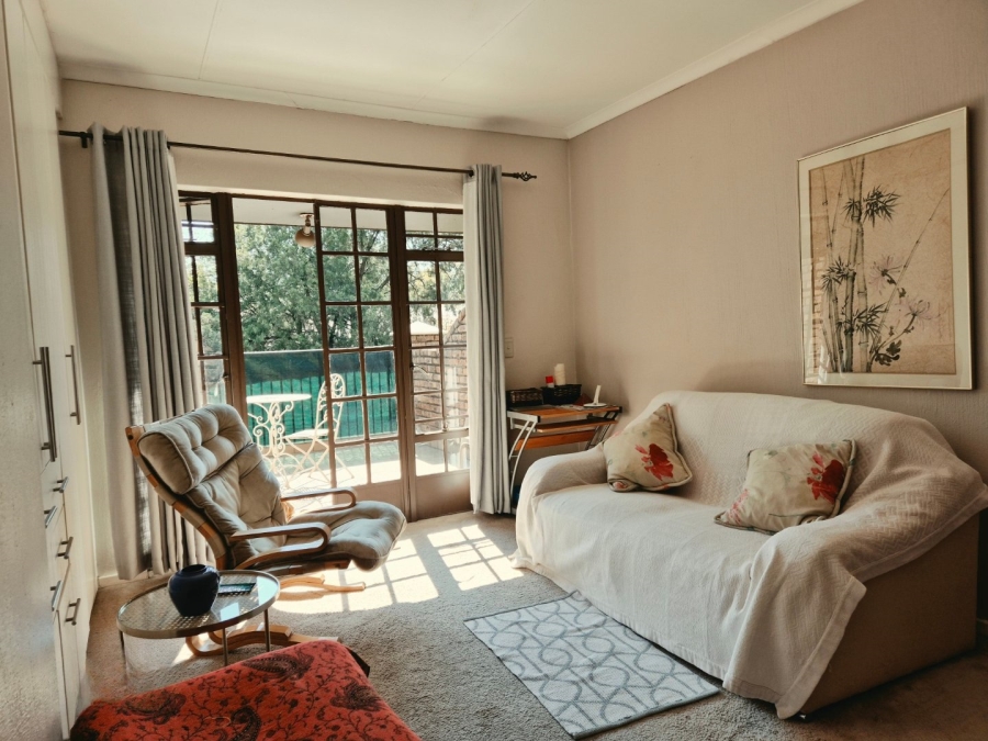  Bedroom Property for Sale in Nieuw Muckleneuk Gauteng