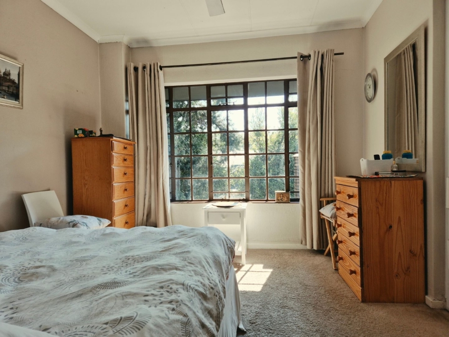  Bedroom Property for Sale in Nieuw Muckleneuk Gauteng