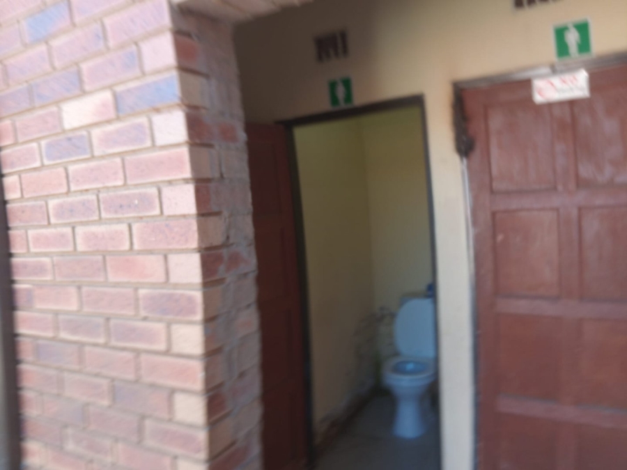 8 Bedroom Property for Sale in Buhle Park Gauteng