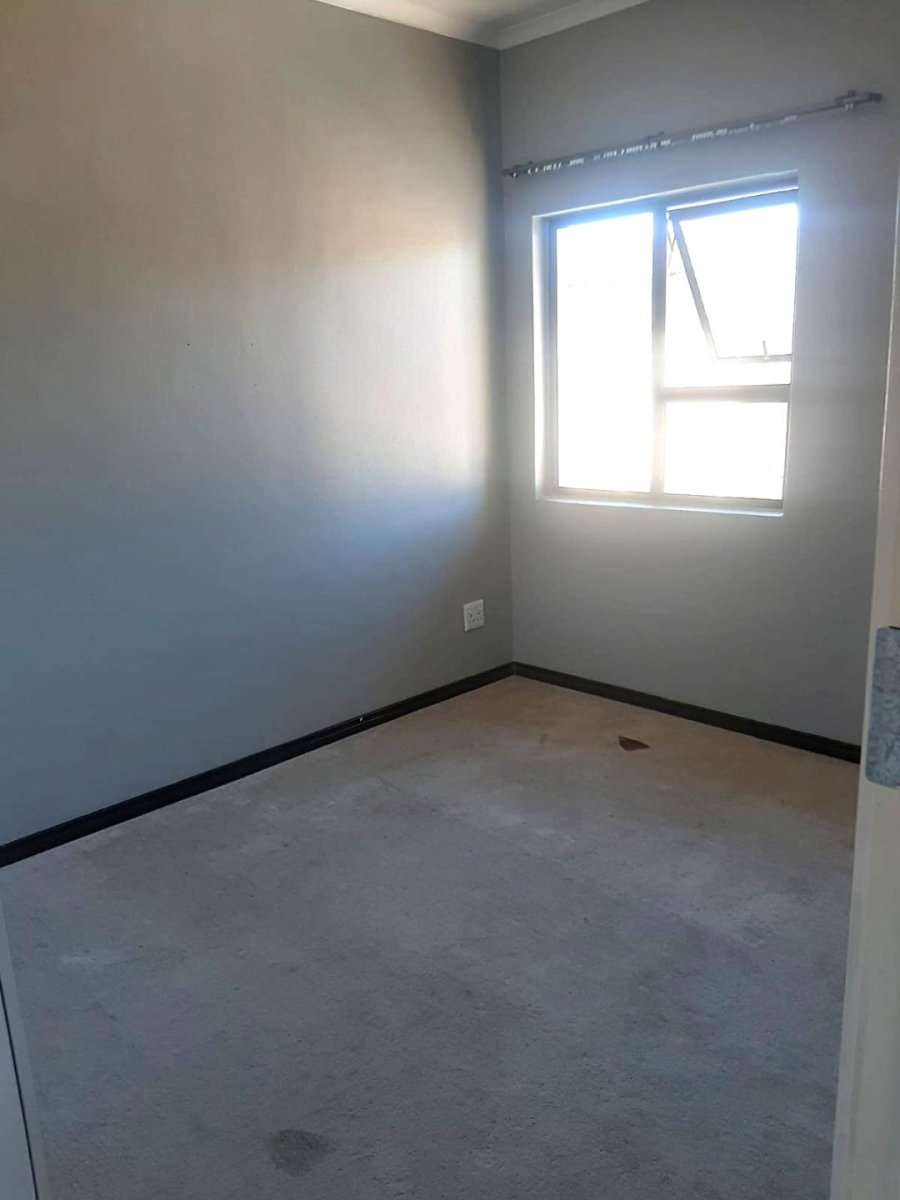 2 Bedroom Property for Sale in Lilianton Gauteng