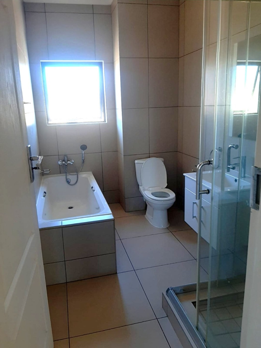 2 Bedroom Property for Sale in Lilianton Gauteng