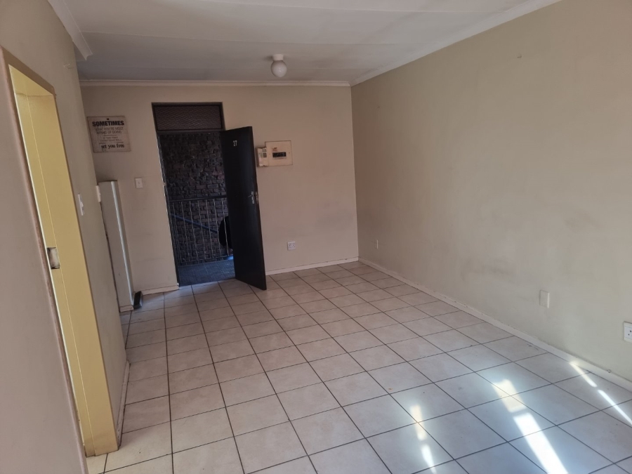 1 Bedroom Property for Sale in Daspoort Gauteng