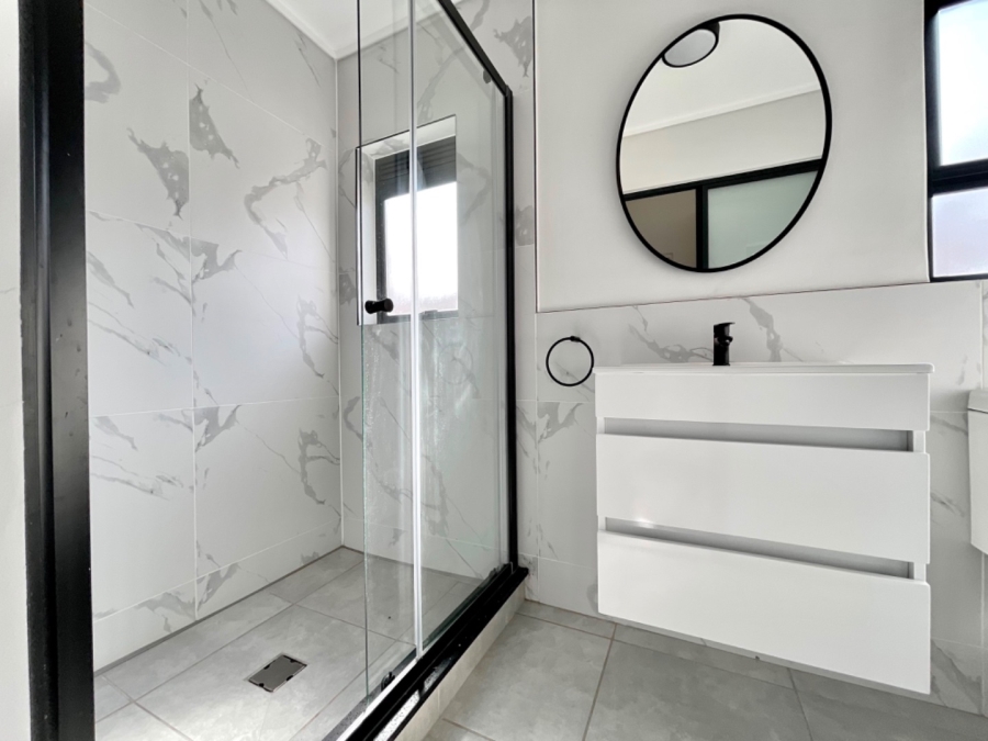 To Let 3 Bedroom Property for Rent in Woodmead Gauteng