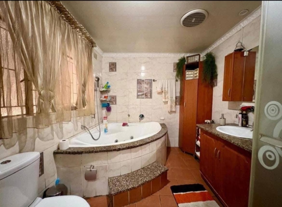 4 Bedroom Property for Sale in Dalpark Ext 1 Gauteng