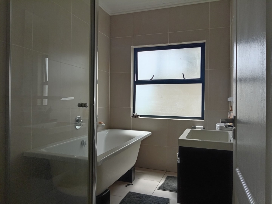 2 Bedroom Property for Sale in The William Estate Gauteng
